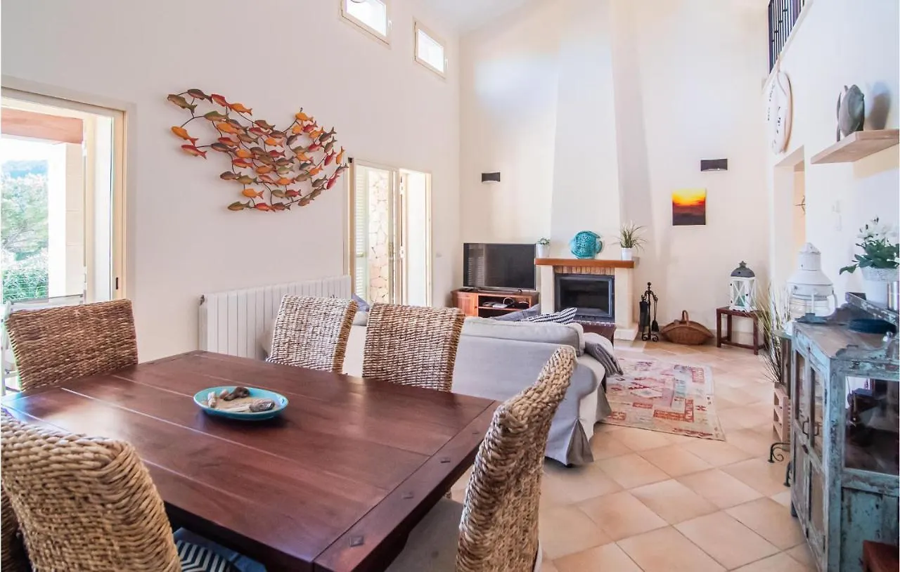 Lovely Home In Mallorca With Wifi كالا ميسكويدا 0*,  إسبانيا