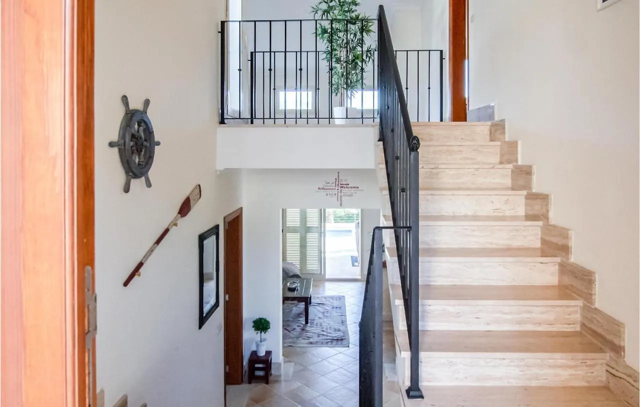 Lovely Home In Mallorca With Wifi كالا ميسكويدا