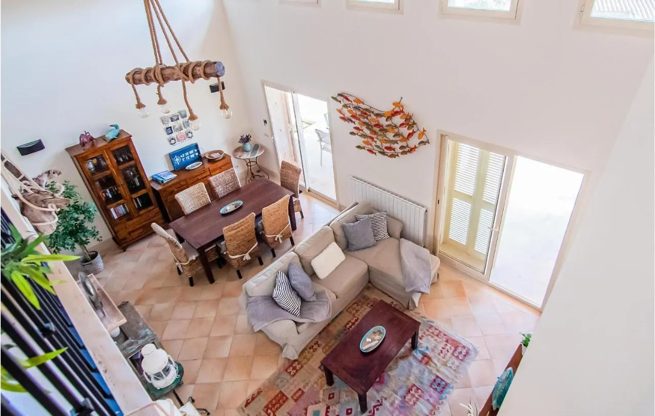 Lovely Home In Mallorca With Wifi كالا ميسكويدا بيت للعطل